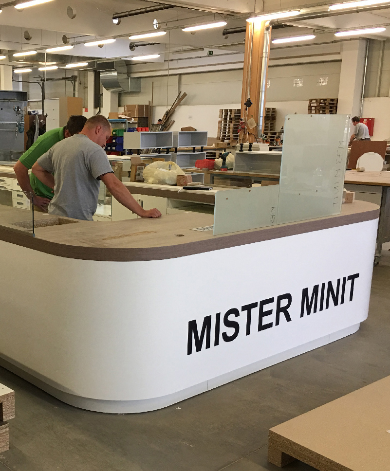 Üzletberendezés gyártás